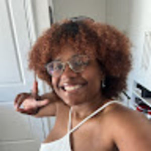 Meet your Posher, Madeline